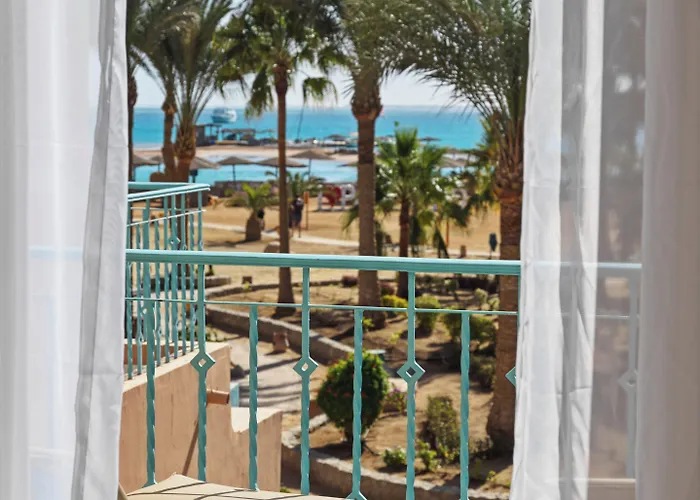 Club Paradisio (adults Only) Otel 4*